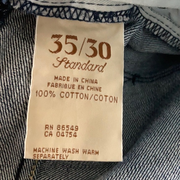 Tommy Bahama Men's Medium Wash Jeans 35X30 - Picture 2 of 8